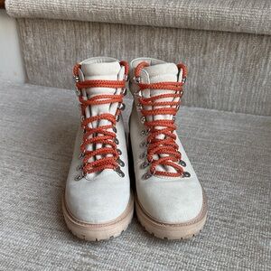 Greats brooklyn suede hiking Boots with Orange Laces size 7